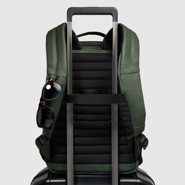 Zaino Piquadro resistente all'acqua porta pc 14"