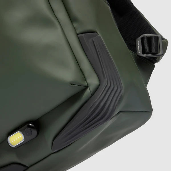 Zaino Piquadro resistente all'acqua porta pc 14"