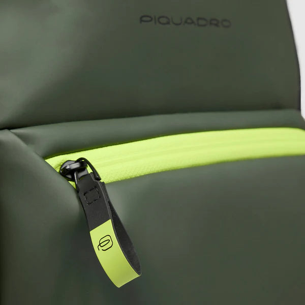 Zaino Piquadro resistente all'acqua porta pc 14"